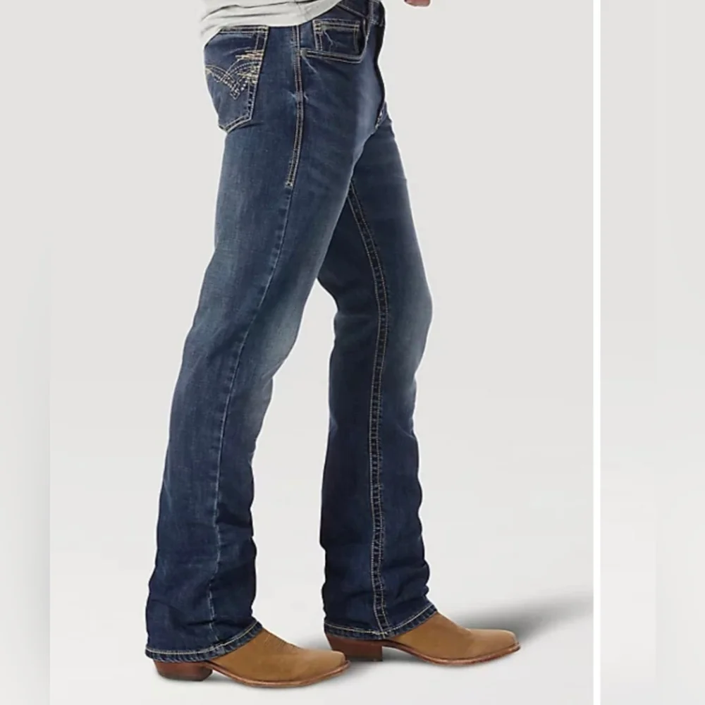 Wrangler 20X STYLE 42 Vintage Boot Cut Jeans - Picture 2 of 6
